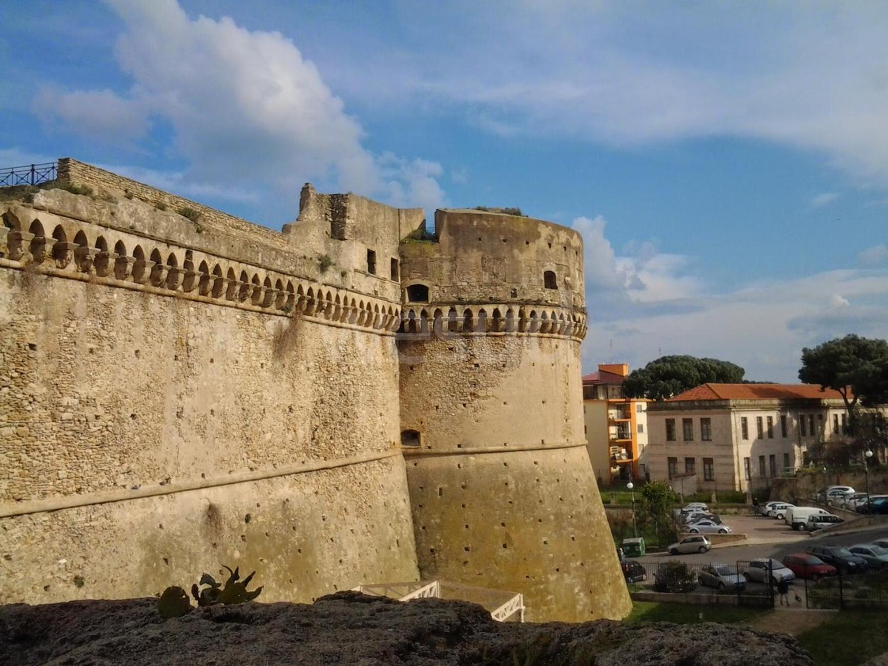 Incastro B&B In Crotone Buitenkant foto